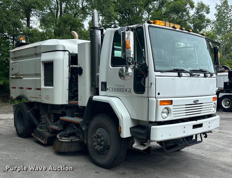 image for item DP8421 2007 Sterling  SC-8000 street sweeper truck