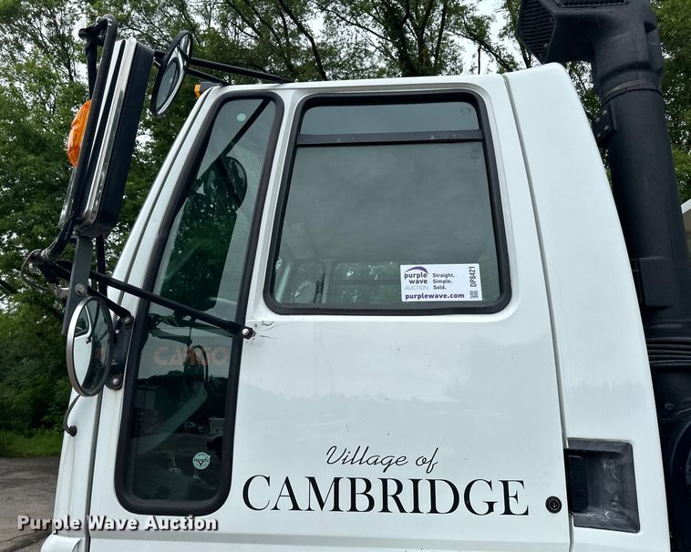 image for item DP8421 2007 Sterling  SC-8000 street sweeper truck