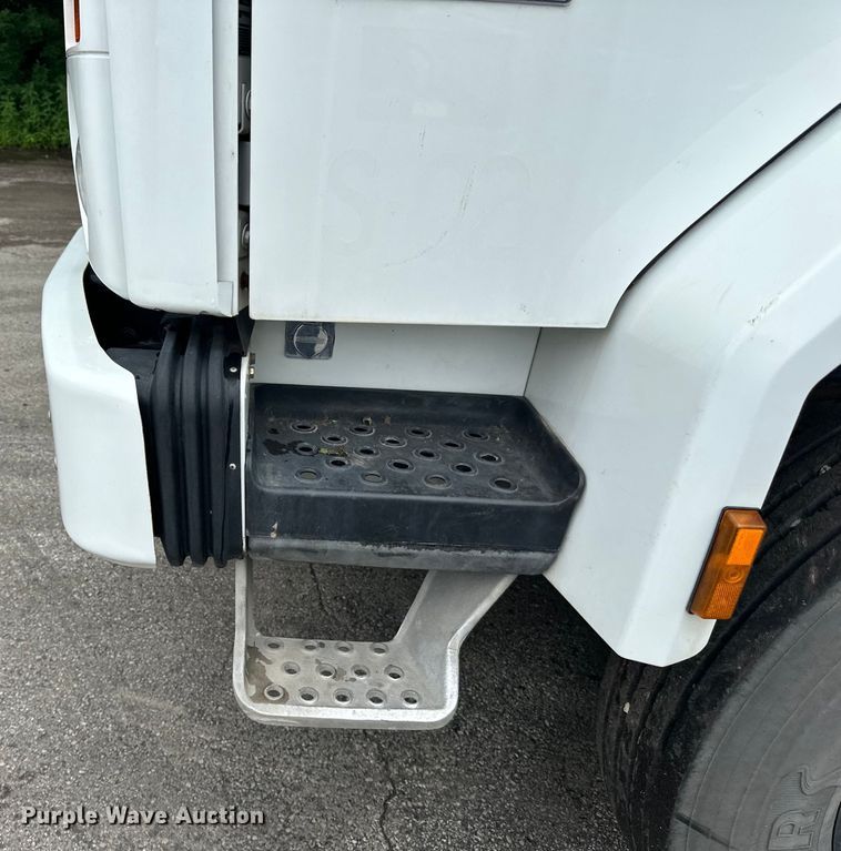 image for item DP8421 2007 Sterling  SC-8000 street sweeper truck