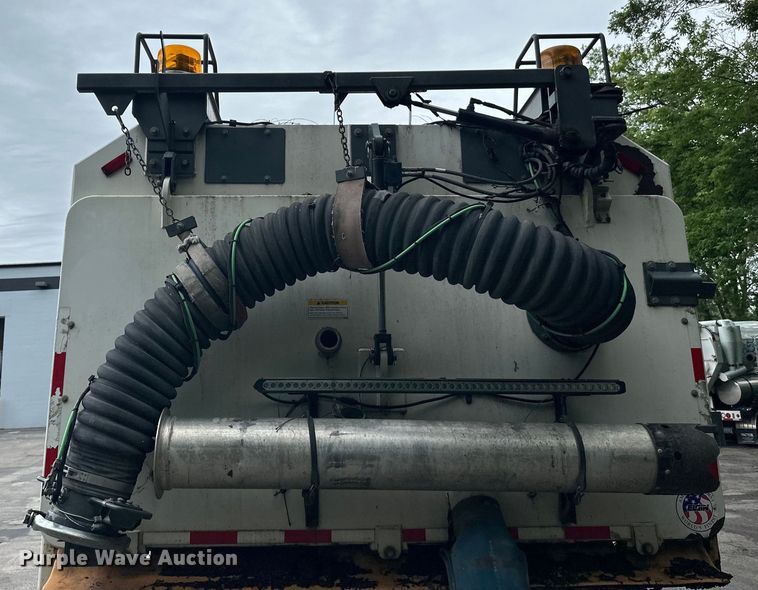 image for item DP8421 2007 Sterling  SC-8000 street sweeper truck