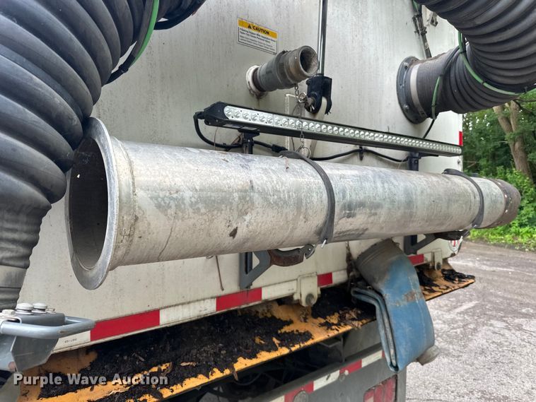 image for item DP8421 2007 Sterling  SC-8000 street sweeper truck