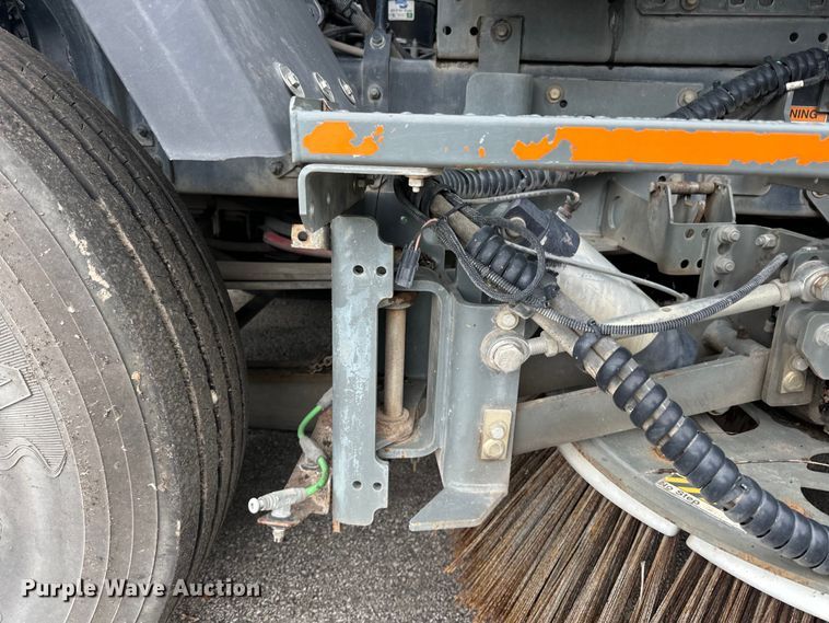 image for item DP8421 2007 Sterling  SC-8000 street sweeper truck