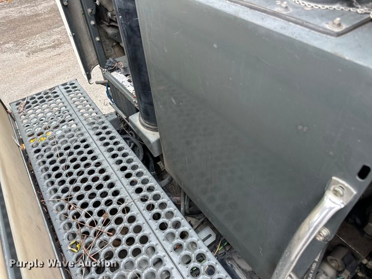 image for item DP8421 2007 Sterling  SC-8000 street sweeper truck