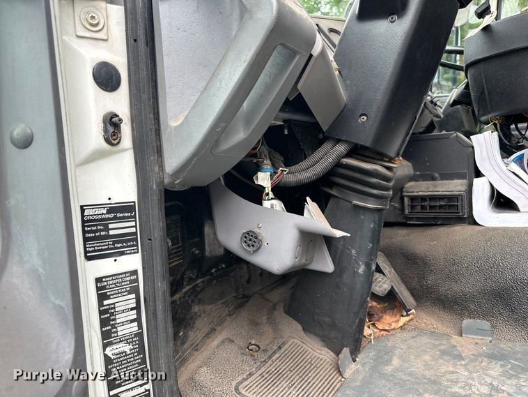 image for item DP8421 2007 Sterling  SC-8000 street sweeper truck