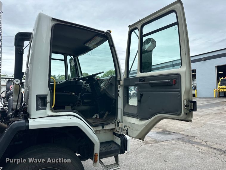 image for item DP8421 2007 Sterling  SC-8000 street sweeper truck