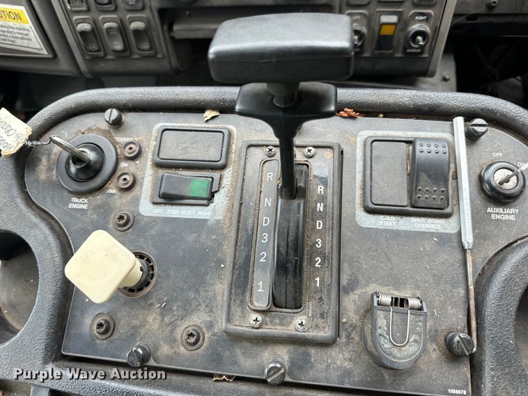 image for item DP8421 2007 Sterling  SC-8000 street sweeper truck