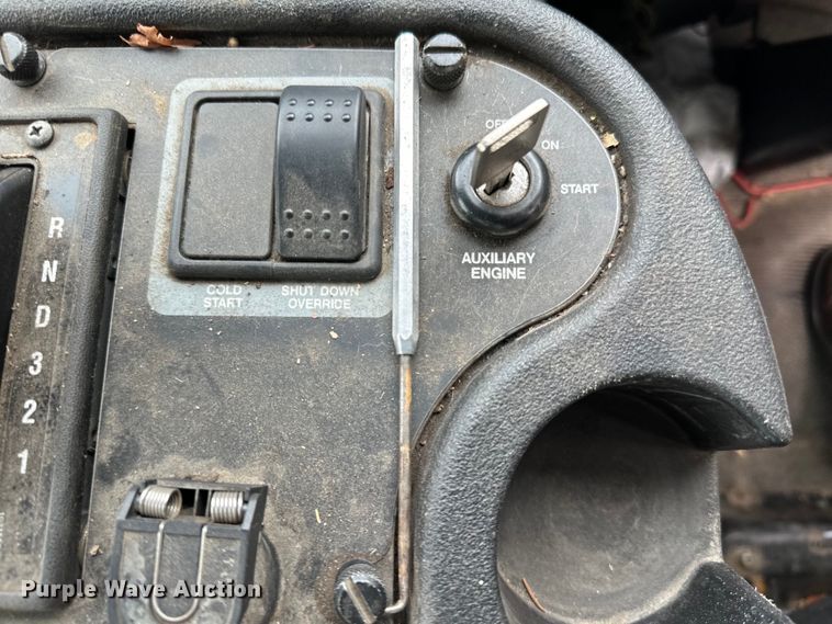 image for item DP8421 2007 Sterling  SC-8000 street sweeper truck