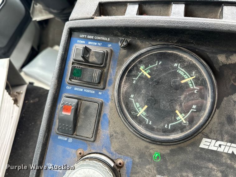 image for item DP8421 2007 Sterling  SC-8000 street sweeper truck