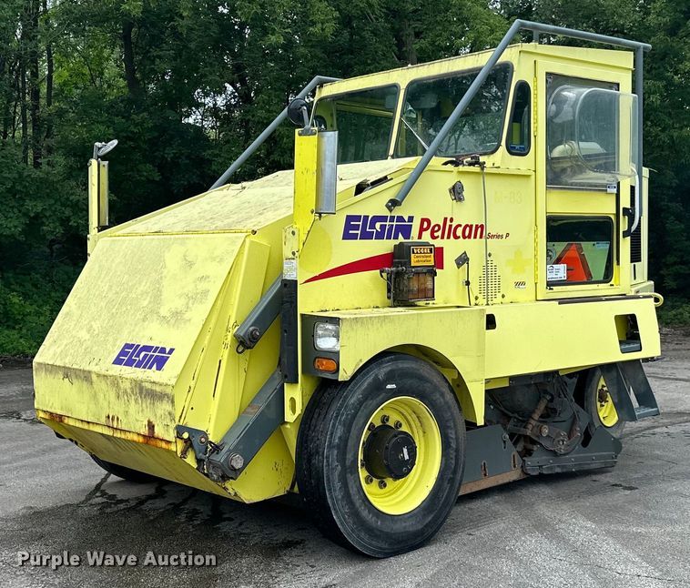 image for item DP8422 2004 Elgin  Pellican Series P street sweeper 