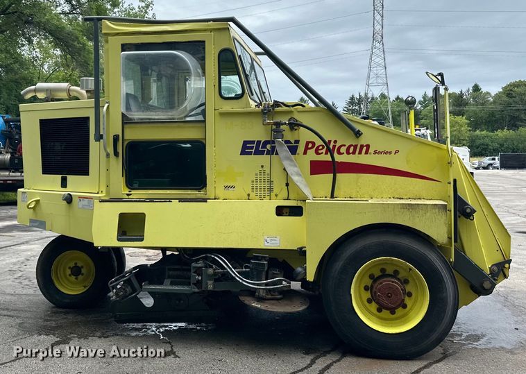 image for item DP8422 2004 Elgin  Pellican Series P street sweeper 