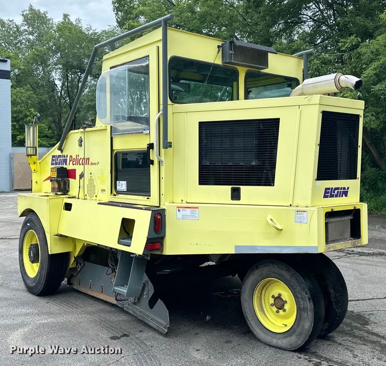 image for item DP8422 2004 Elgin  Pellican Series P street sweeper 