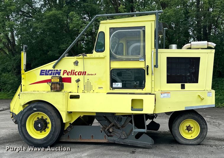 image for item DP8422 2004 Elgin  Pellican Series P street sweeper 