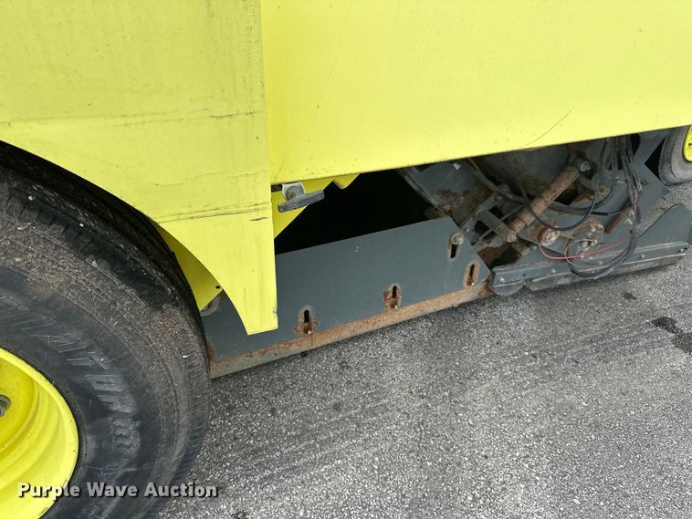 image for item DP8422 2004 Elgin  Pellican Series P street sweeper 