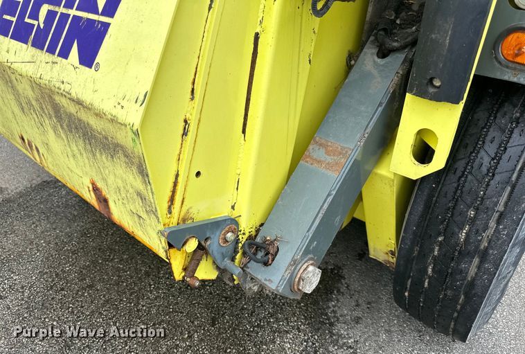 image for item DP8422 2004 Elgin  Pellican Series P street sweeper 