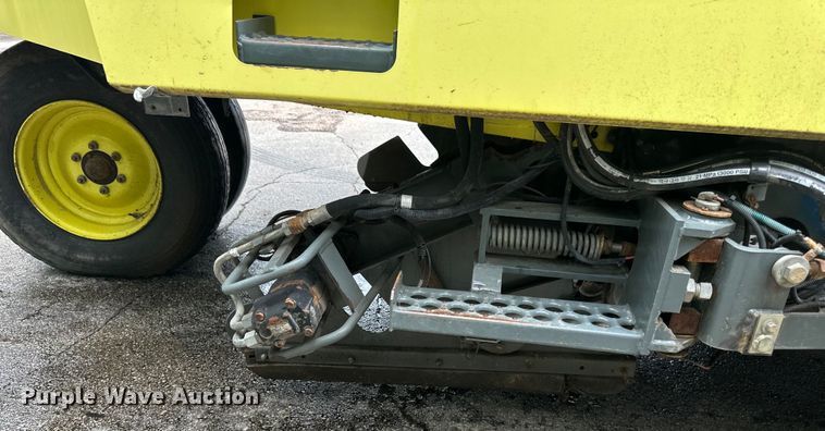 image for item DP8422 2004 Elgin  Pellican Series P street sweeper 