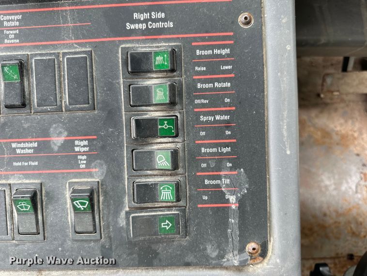 image for item DP8422 2004 Elgin  Pellican Series P street sweeper 