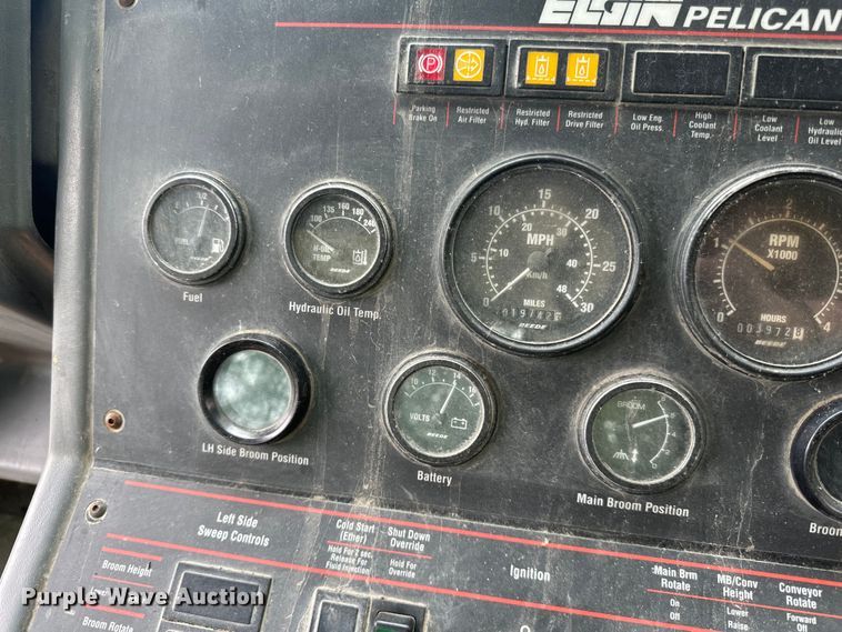 image for item DP8422 2004 Elgin  Pellican Series P street sweeper 