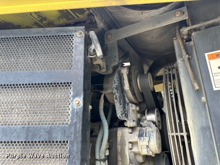 image for item DP8422 2004 Elgin  Pellican Series P street sweeper 