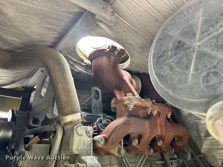 image for item DP8422 2004 Elgin  Pellican Series P street sweeper 