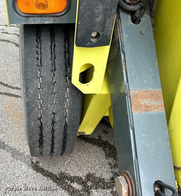 image for item DP8422 2004 Elgin  Pellican Series P street sweeper 