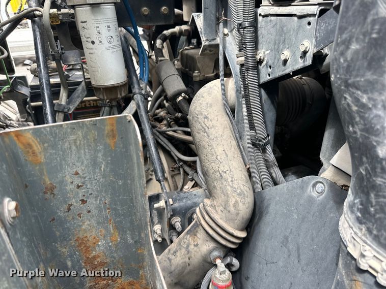 image for item DP8423 2009 GMC T7500 street sweeper truck