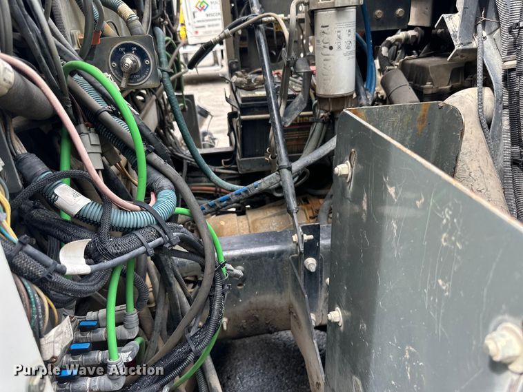 image for item DP8423 2009 GMC T7500 street sweeper truck