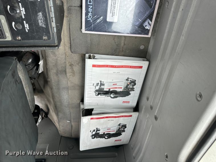 image for item DP8423 2009 GMC T7500 street sweeper truck