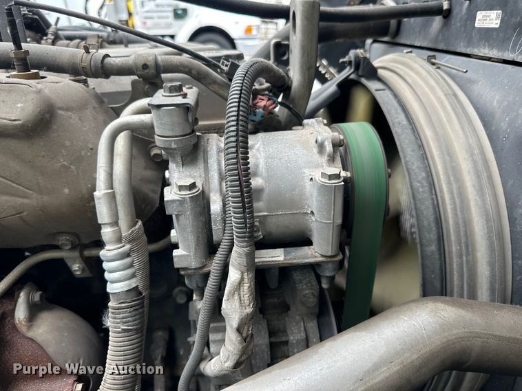 image for item DP8423 2009 GMC T7500 street sweeper truck