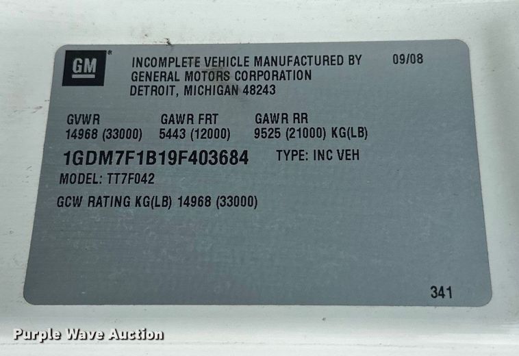 image for item DP8423 2009 GMC T7500 street sweeper truck