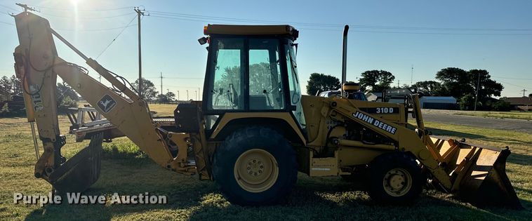 image for item DQ6836 John Deere 310D backhoe