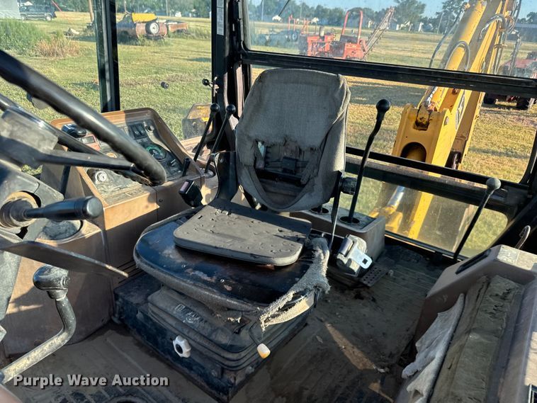 image for item DQ6836 John Deere 310D backhoe