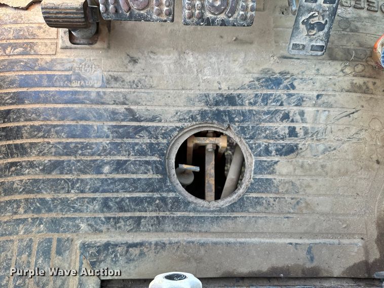 image for item DQ6836 John Deere 310D backhoe