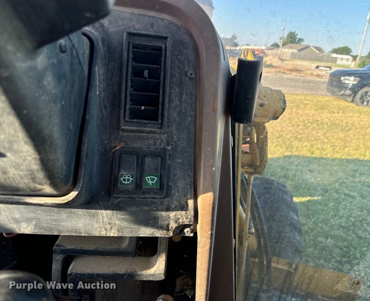 image for item DQ6836 John Deere 310D backhoe