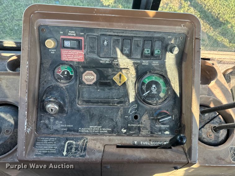 image for item DQ6836 John Deere 310D backhoe