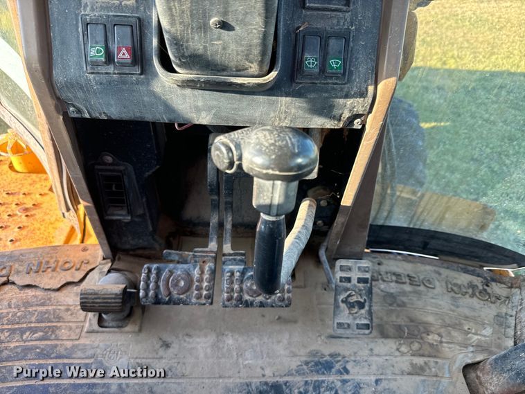 image for item DQ6836 John Deere 310D backhoe