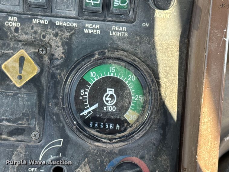 image for item DQ6836 John Deere 310D backhoe