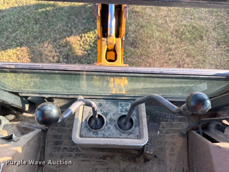 image for item DQ6836 John Deere 310D backhoe