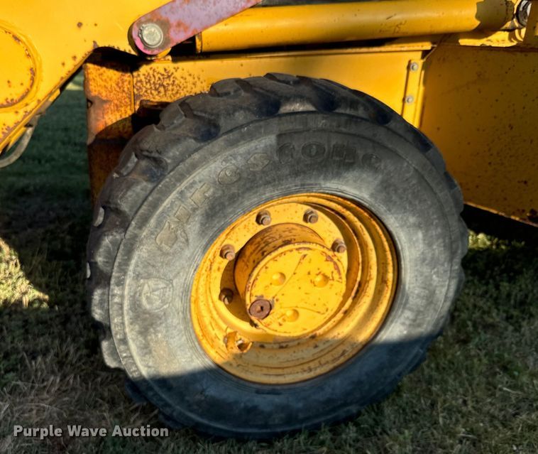 image for item DQ6836 John Deere 310D backhoe