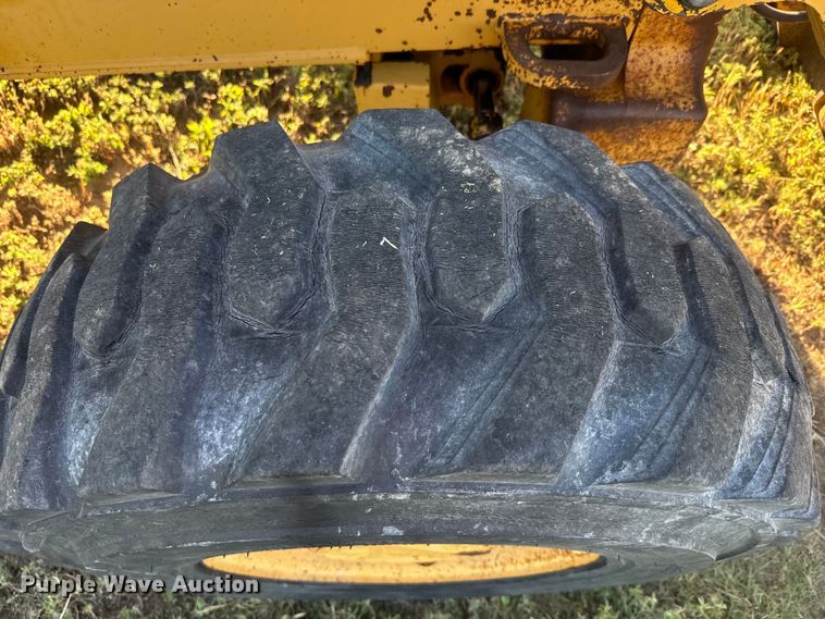 image for item DQ6836 John Deere 310D backhoe