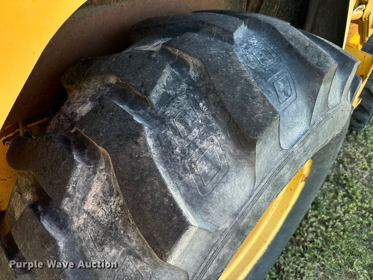 image for item DQ6836 John Deere 310D backhoe