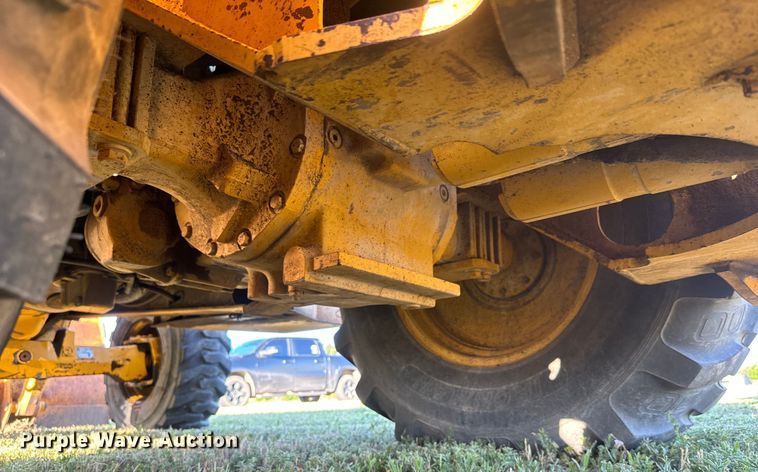 image for item DQ6836 John Deere 310D backhoe