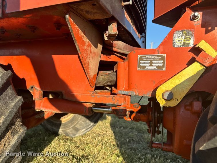 image for item DQ6837 1995 Ditch Witch  400SX trencher