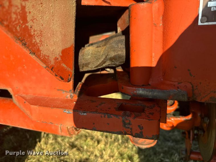 image for item DQ6837 1995 Ditch Witch  400SX trencher