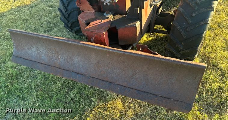 image for item DQ6838 1985 Ditch Witch 4010 trencher