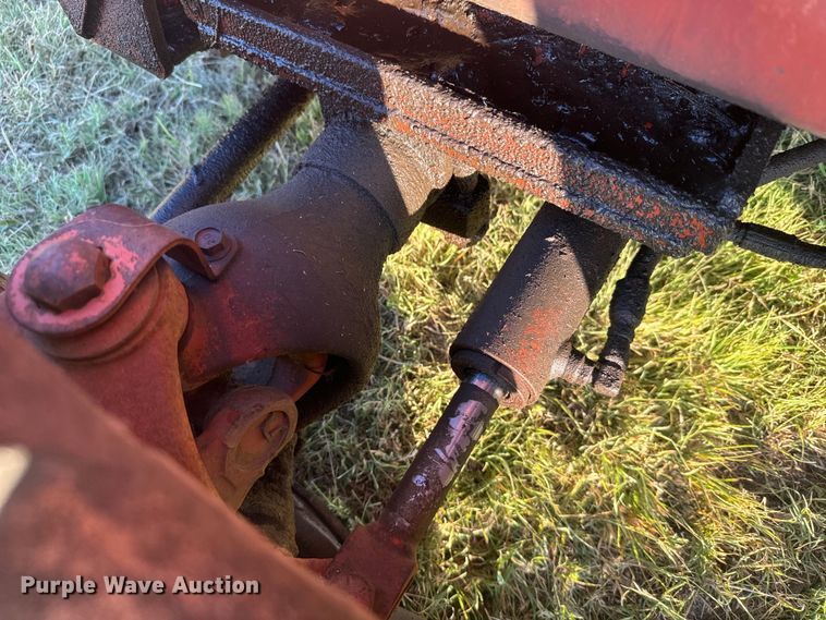 image for item DQ6838 1985 Ditch Witch 4010 trencher