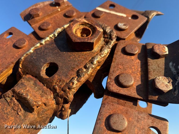 image for item DQ6838 1985 Ditch Witch 4010 trencher