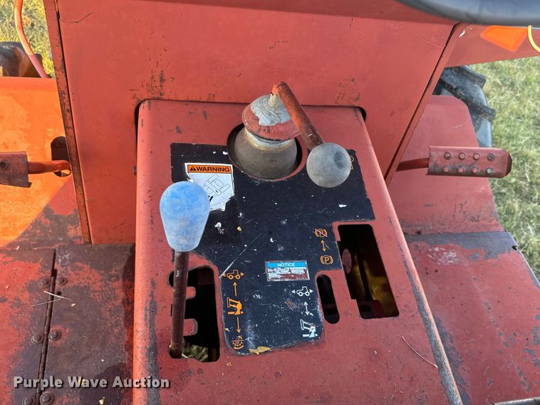 image for item DQ6838 1985 Ditch Witch 4010 trencher