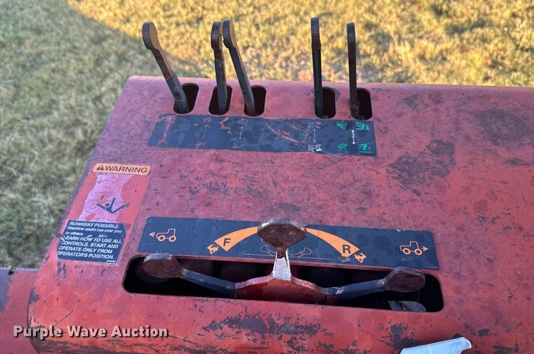 image for item DQ6838 1985 Ditch Witch 4010 trencher