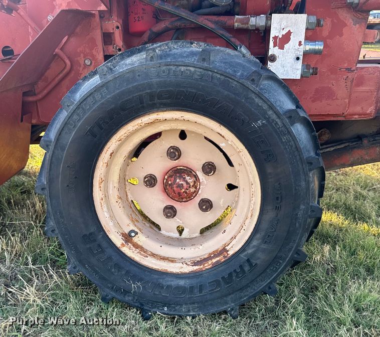 image for item DQ6838 1985 Ditch Witch 4010 trencher