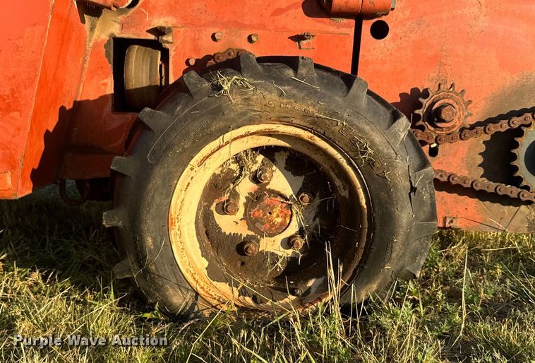 image for item DQ6838 1985 Ditch Witch 4010 trencher